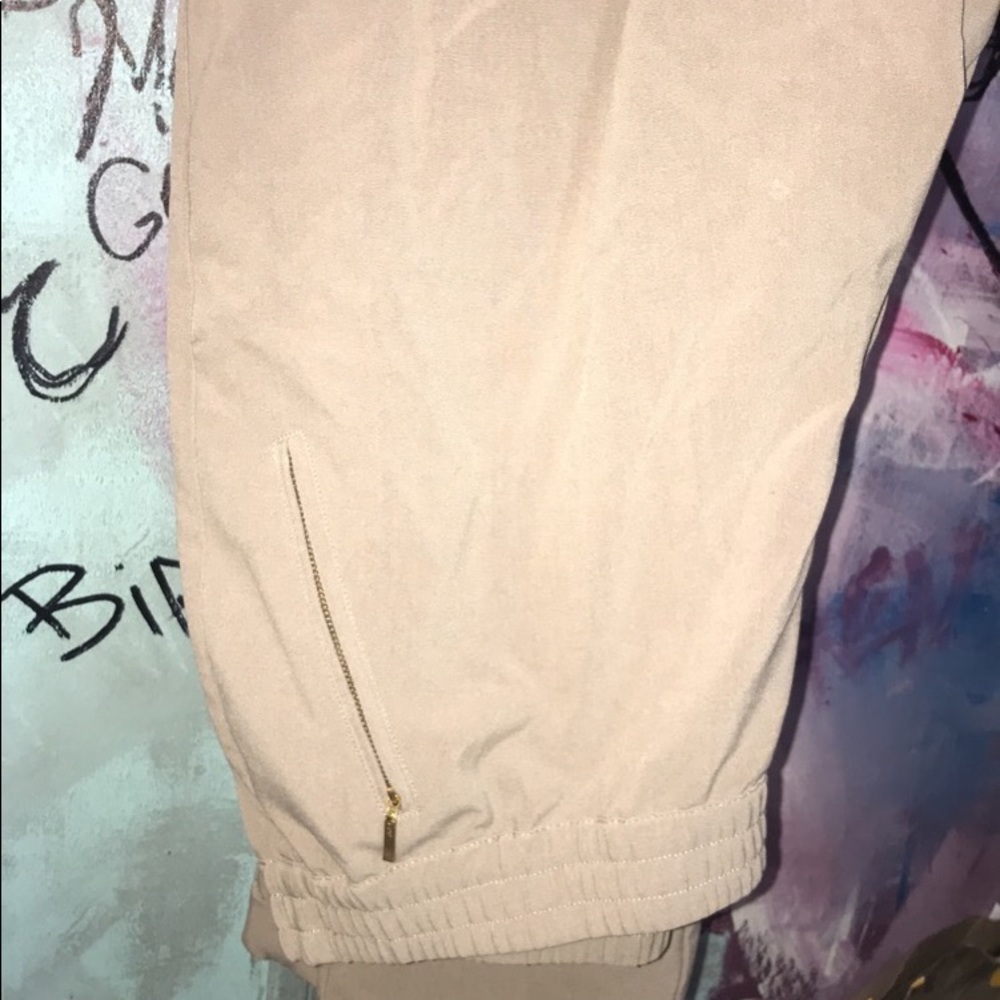 Chico’s - Picture 3 of 4